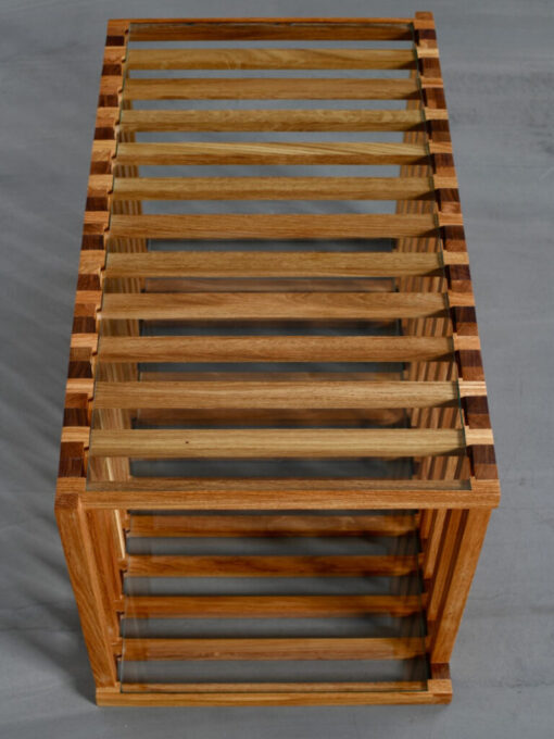 Das-Slinky-Couchtisch