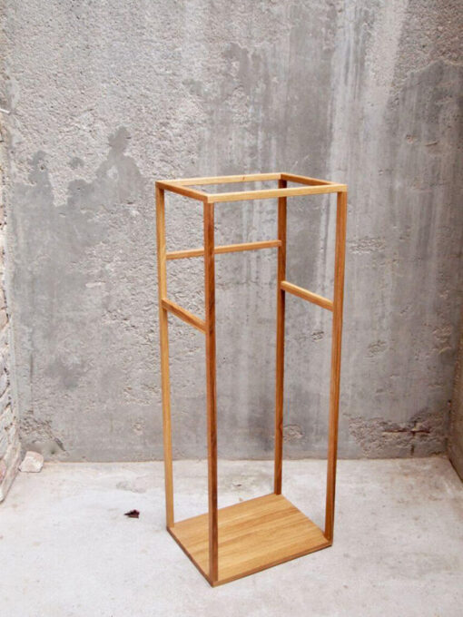 TB.21–Modern-Stummer-Diener